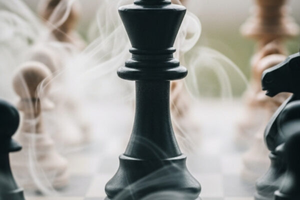 Dramatic Black Chess King wallpaper Close-Up – Moody Mobile Wallpaper for Thinkers Black chess king mobile wallpaper